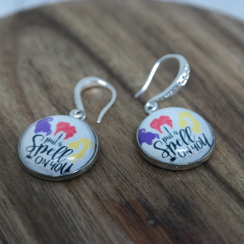 HOCUS POCUS Stud Graphic Earrings